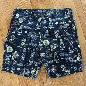 American Eagle Hula‎ Girl Print Blue Bermuda Shorts size 36” inseam 9”